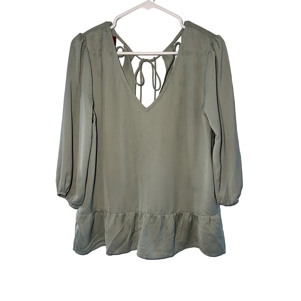 Red by BKE Women's Blouse Top Open Tied‎ Back Green Size M 3/4 Sleeve